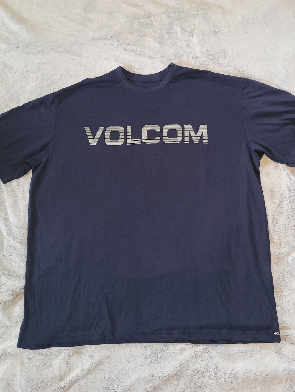 Volcom Mens 2XL Navy Blue Graphic Print Tshirt Crewneck Skate Snowboard Surf